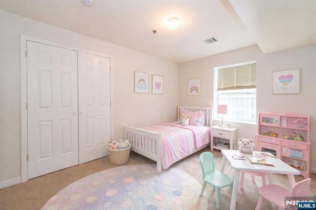 279 Orange Street 1, Newark, NJ 07103