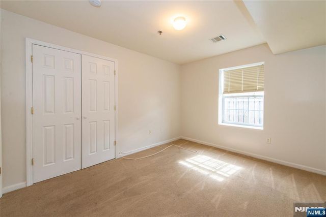 279 Orange Street 1, Newark, NJ 07103