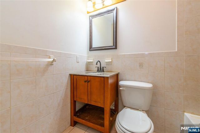 279 Orange Street 1, Newark, NJ 07103