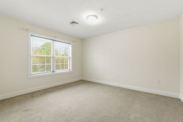 27 Greenleaves 726, Amherst, MA 01002
