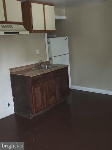 2706 LEHMAN ST, Chester, PA 19013