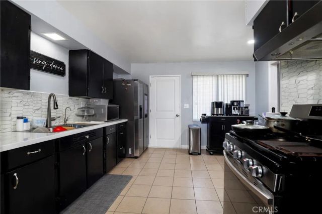 44650 2nd East, Lancaster, CA 93535