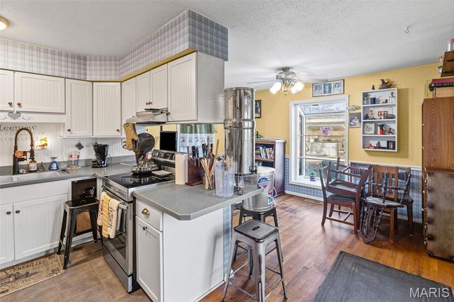 516 Nottingham Drive, Troy, IL 62294