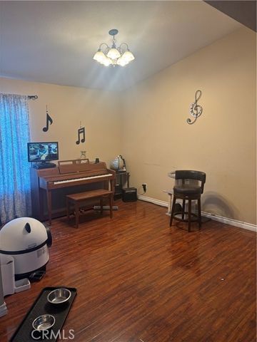 12996 Pacoima, Victorville, CA 92392