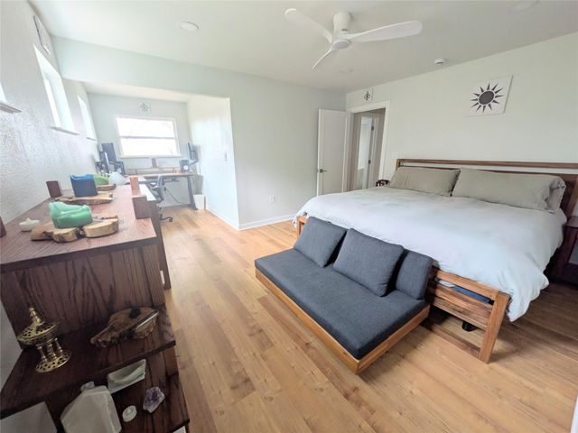 19110 Hornsby LN, Spicewood, TX 78669