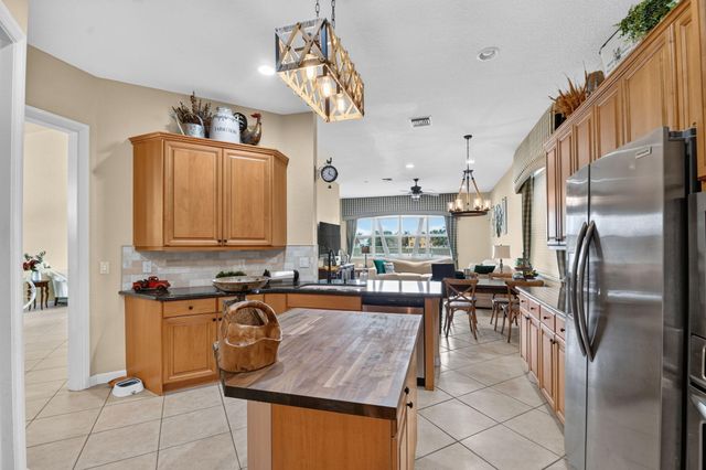 6839 Houlton Circle, Greenacres, FL 33467