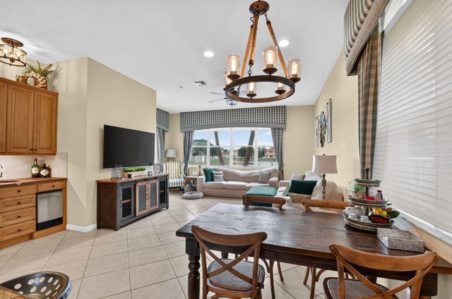 6839 Houlton Circle, Greenacres, FL 33467