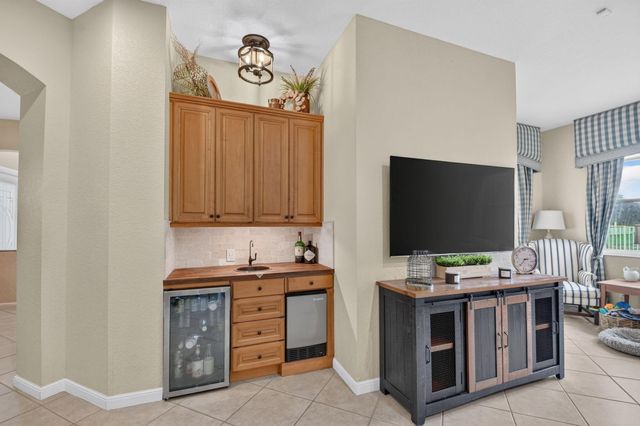 6839 Houlton Circle, Greenacres, FL 33467