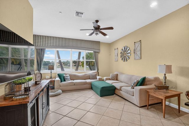 6839 Houlton Circle, Greenacres, FL 33467