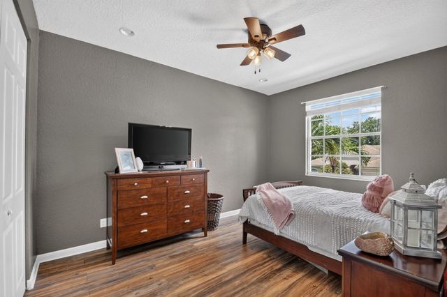 6839 Houlton Circle, Greenacres, FL 33467