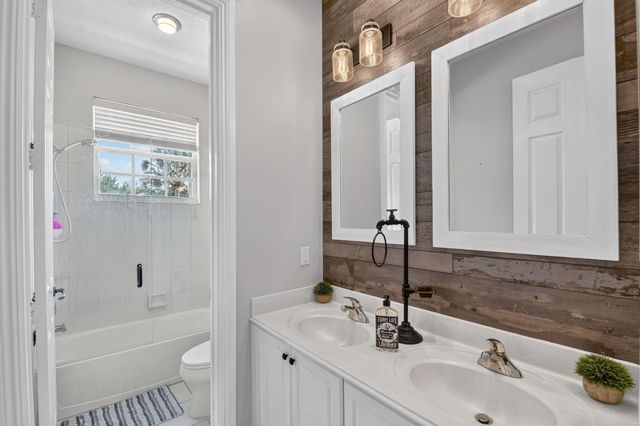6839 Houlton Circle, Greenacres, FL 33467