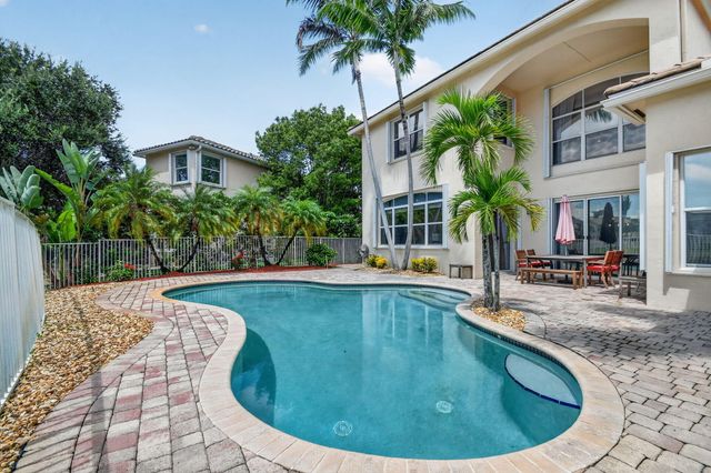 6839 Houlton Circle, Greenacres, FL 33467