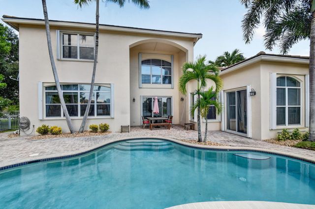 6839 Houlton Circle, Greenacres, FL 33467