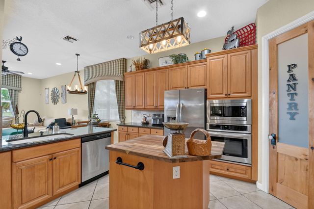 6839 Houlton Circle, Greenacres, FL 33467