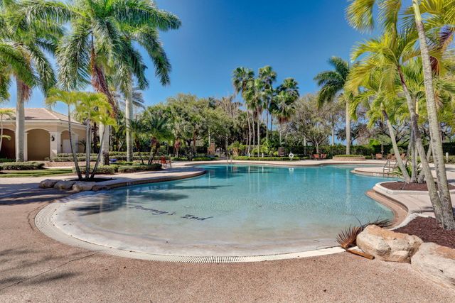 6839 Houlton Circle, Greenacres, FL 33467