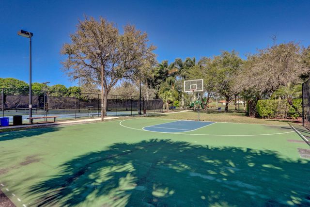 6839 Houlton Circle, Greenacres, FL 33467