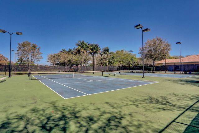 6839 Houlton Circle, Greenacres, FL 33467