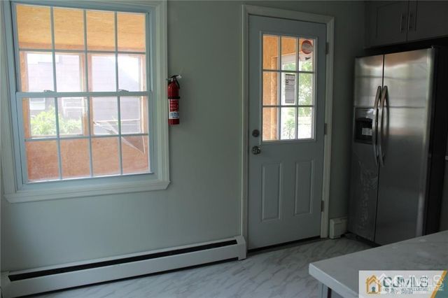 65 Washington Avenue, Iselin, NJ 08830
