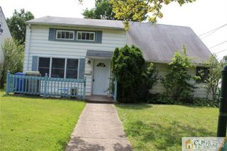 65 Washington Avenue, Iselin, NJ 08830