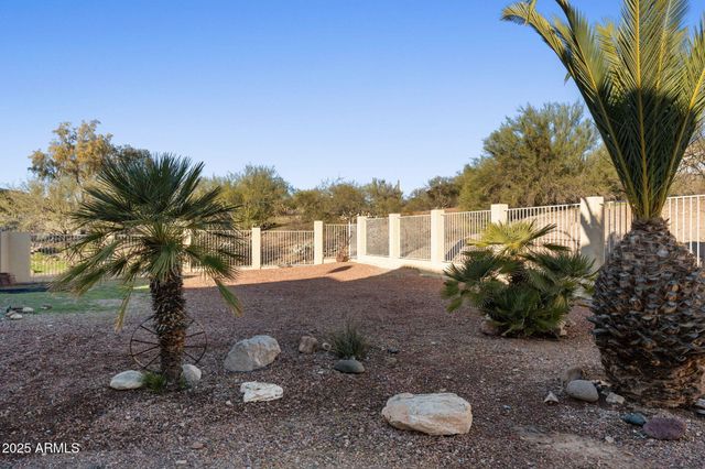 32822 Homestead Drive, Wickenburg, AZ 85390