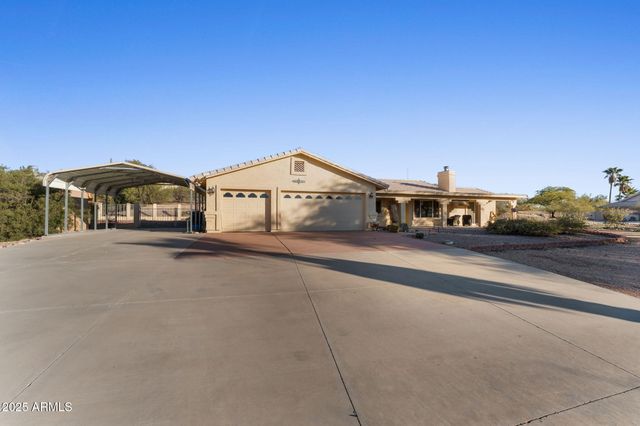 32822 Homestead Drive, Wickenburg, AZ 85390