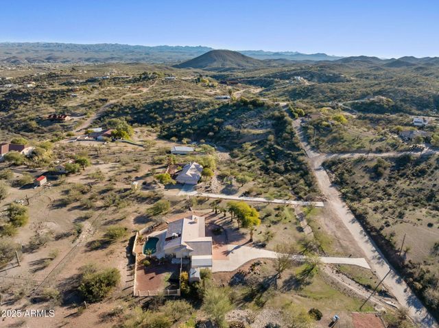 32822 Homestead Drive, Wickenburg, AZ 85390