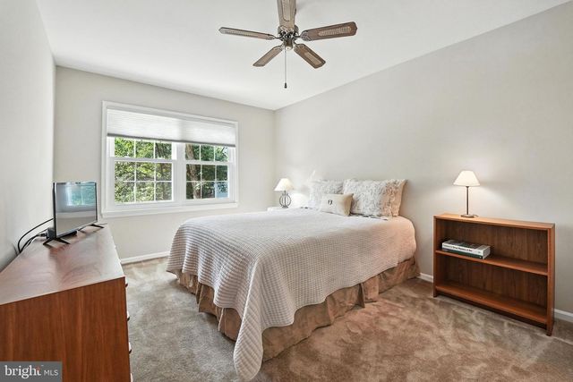 3382 FLINT HILL PL, Woodbridge, VA 22192