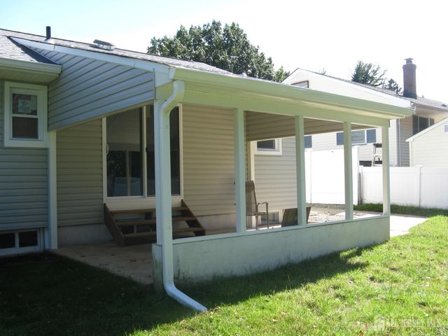 27 Violet Terrace, Milltown, NJ 08850
