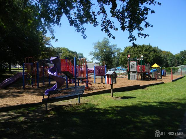 27 Violet Terrace, Milltown, NJ 08850