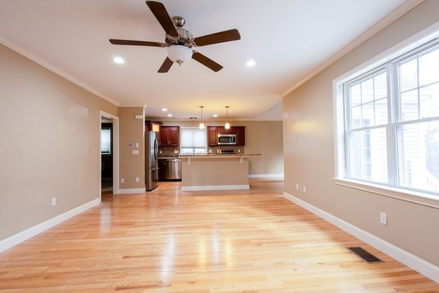 53 Surrey Ln 28, East Bridgewater, MA 02333