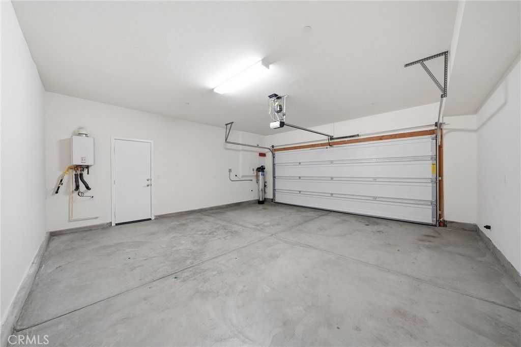 Image 14 of property listing at 4231 Adishian, Corona, CA 92883