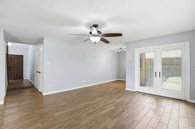 7235 Battle Hills Drive, Houston, TX 77040