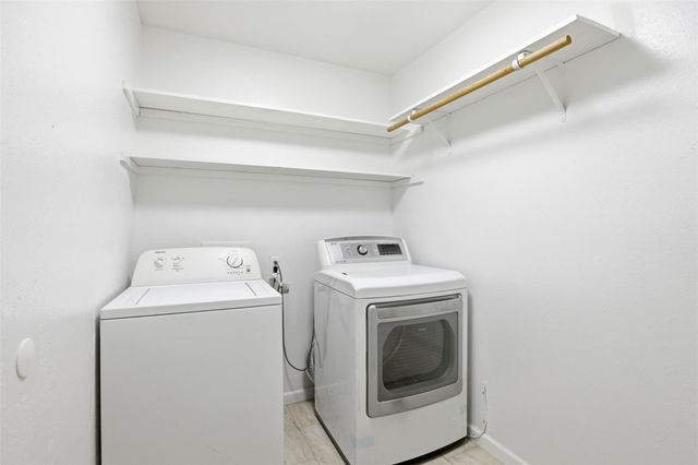 7235 Battle Hills Drive, Houston, TX 77040