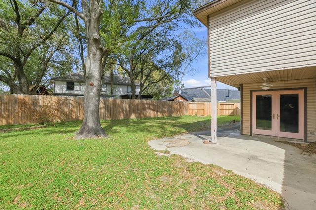 7235 Battle Hills Drive, Houston, TX 77040