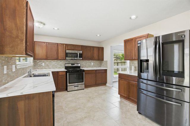 7235 Battle Hills Drive, Houston, TX 77040