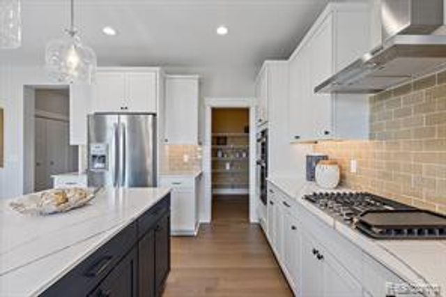 1940 Elizabeth Lane, Ypsilanti, MI 48198
