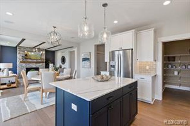 1940 Elizabeth Lane, Ypsilanti, MI 48198