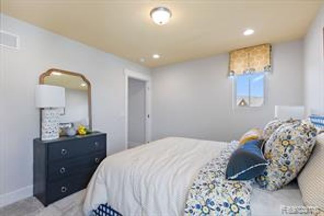 1940 Elizabeth Lane, Ypsilanti, MI 48198