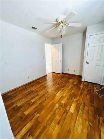 809 N Tenth St, Fulton, TX 78358