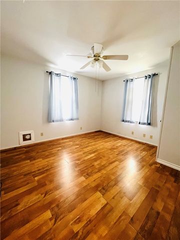 809 N Tenth St, Fulton, TX 78358