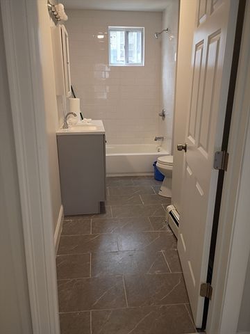 7 Cliff St 1, Attleboro, MA 02703