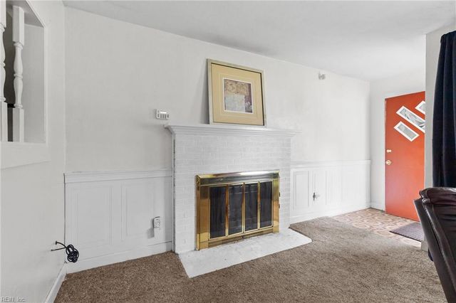 224 Chamberlin AVE W, Hampton, VA 23663