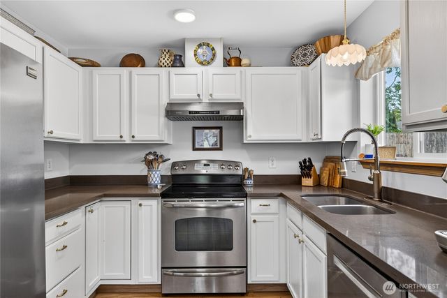 1293 Halsey Drive, Coupeville, WA 98239