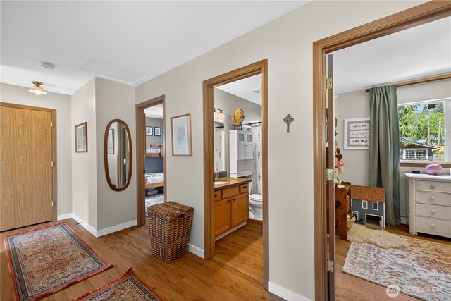 1293 Halsey Drive, Coupeville, WA 98239