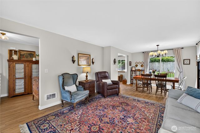 1293 Halsey Drive, Coupeville, WA 98239