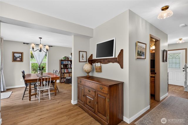 1293 Halsey Drive, Coupeville, WA 98239