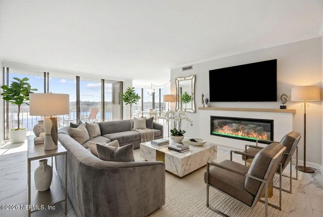 4401 LAKESIDE Drive 804, Jacksonville, FL 32210