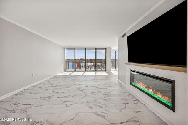 4401 LAKESIDE Drive 804, Jacksonville, FL 32210