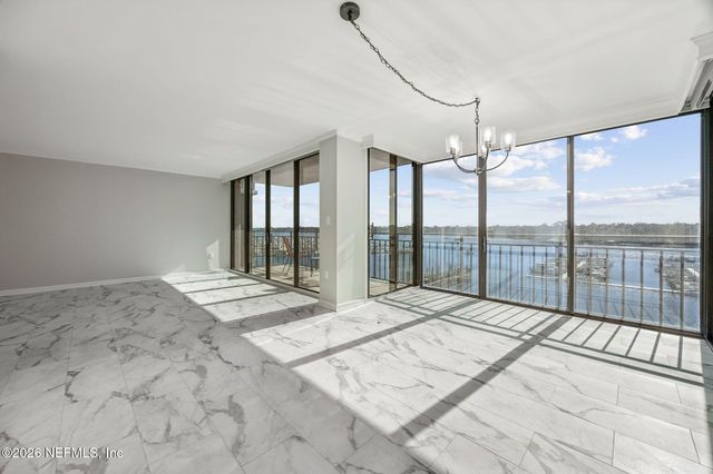 4401 LAKESIDE Drive 804, Jacksonville, FL 32210