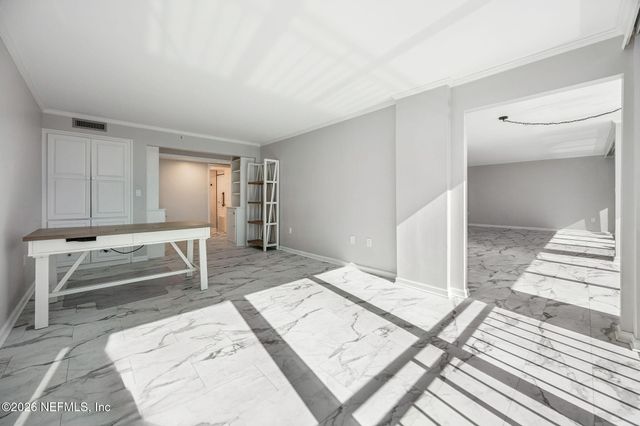 4401 LAKESIDE Drive 804, Jacksonville, FL 32210